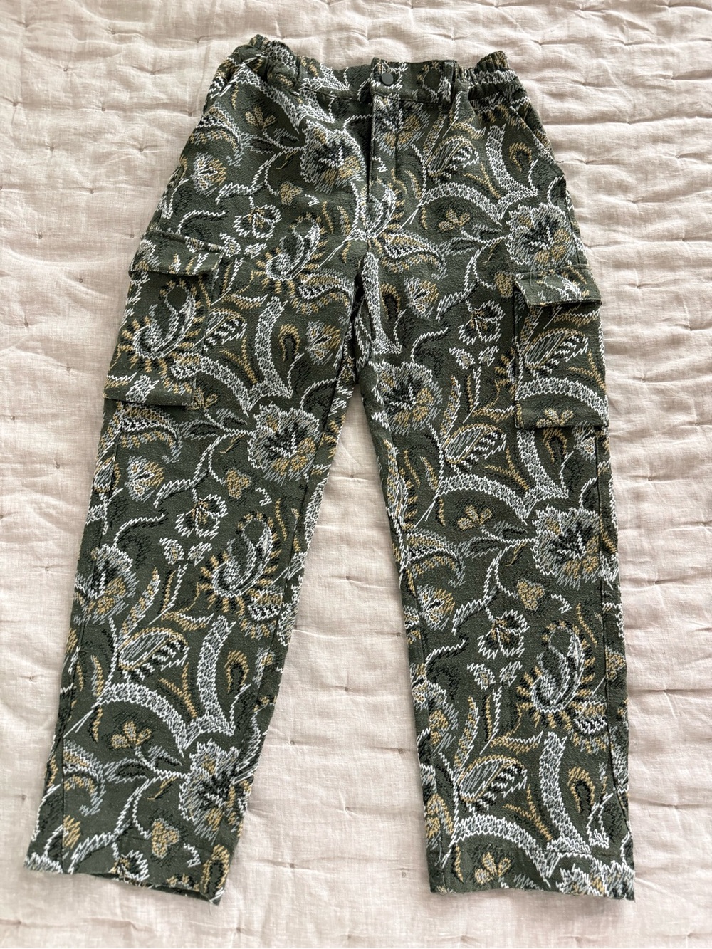 Maison Article floral Tapestry Cargo Joggers Size Medium